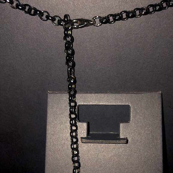 Stunning, Glass crystal and silver necklace 16 to 18 inch adjustable - Picture 5 of 5